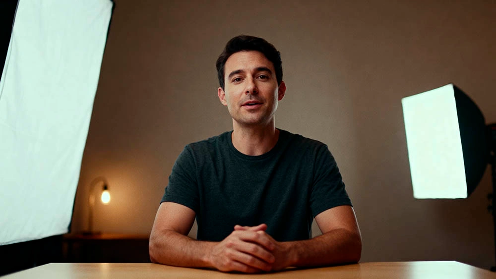 Background depth and warm tone reduce skin flaws